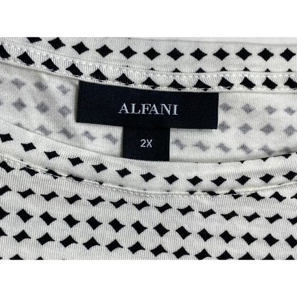 Alfani Plus Core Ess Tee Women's 2X Tal Geo Cal LLy White W/Geometric Shapes - Picture 2 of 6